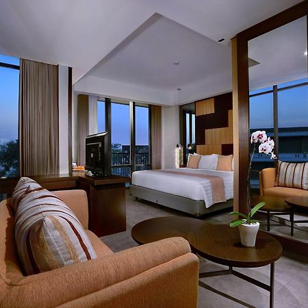 Aston Inn Mataram Ngoại thất bức ảnh