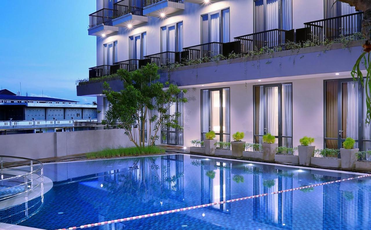 Aston Inn Mataram Ngoại thất bức ảnh