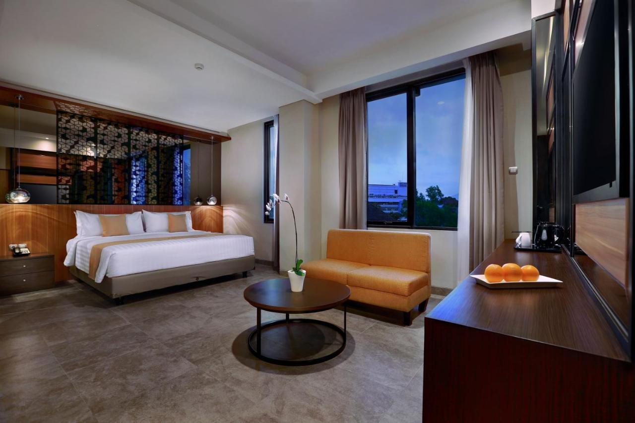 Aston Inn Mataram Ngoại thất bức ảnh