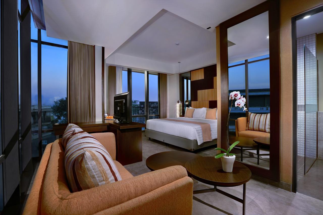 Aston Inn Mataram Ngoại thất bức ảnh