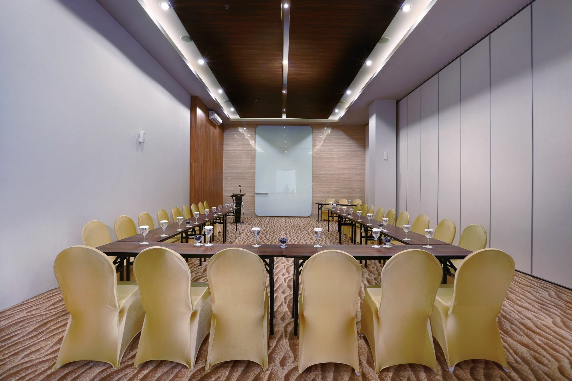 Aston Inn Mataram Ngoại thất bức ảnh