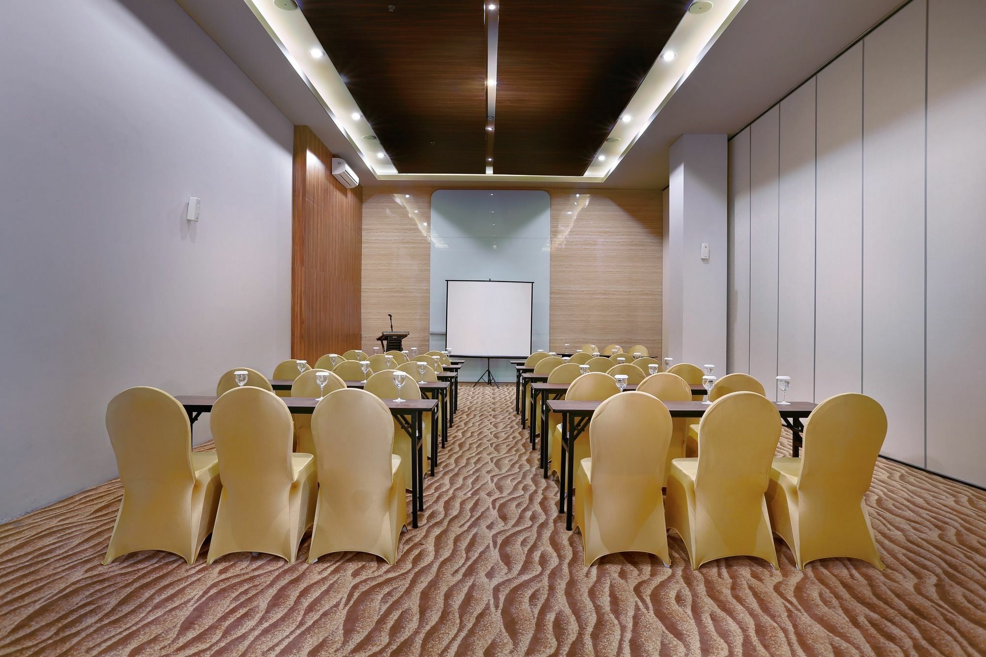 Aston Inn Mataram Ngoại thất bức ảnh