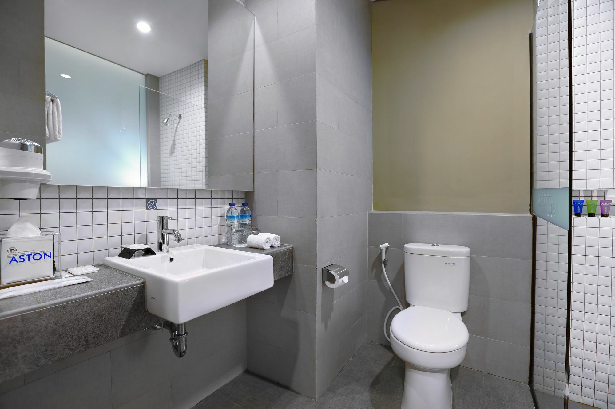 Aston Inn Mataram Ngoại thất bức ảnh